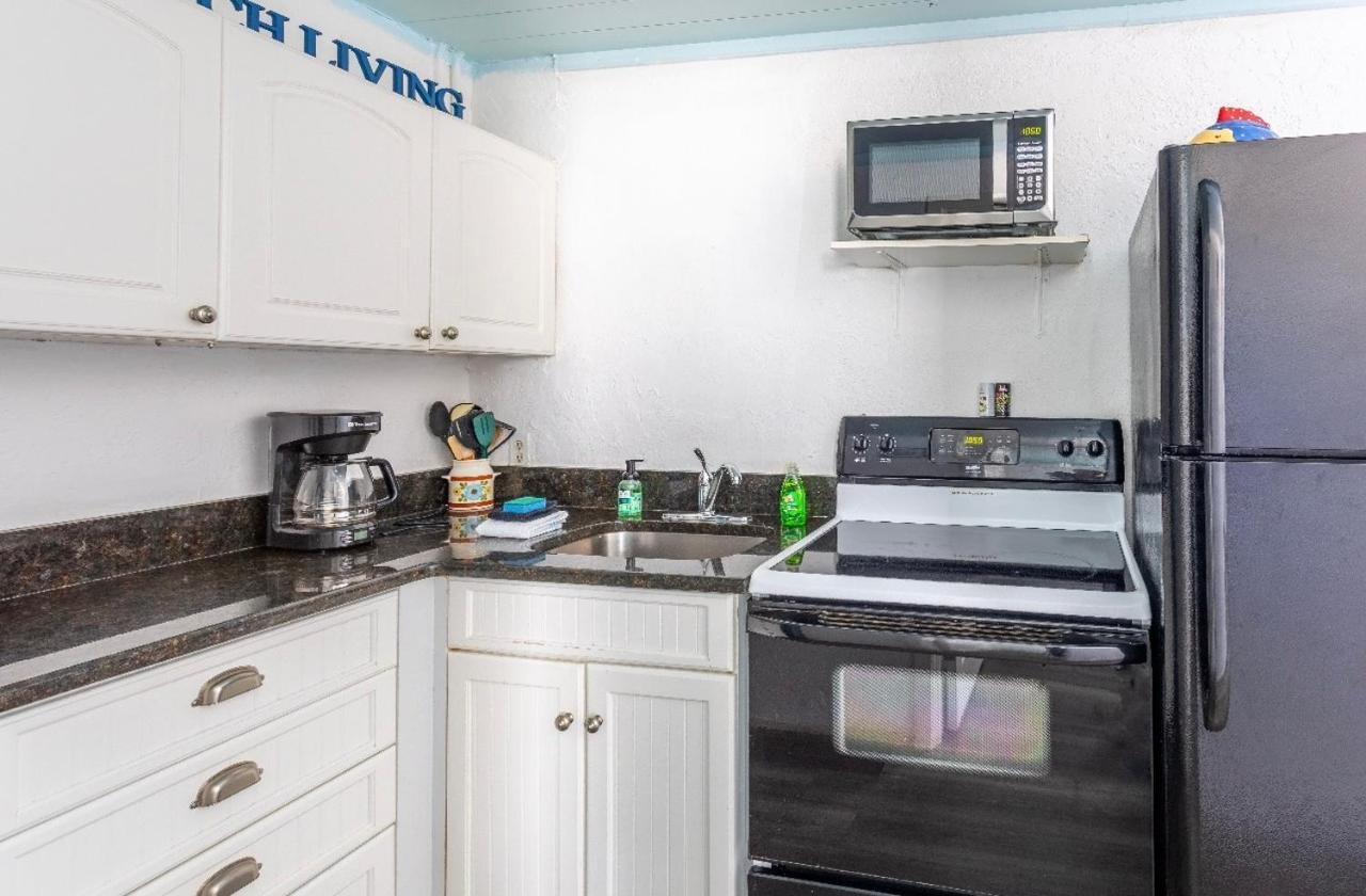 Bungalow 1 Minute From The Beach Suite #3 إنغلوود المظهر الخارجي الصورة