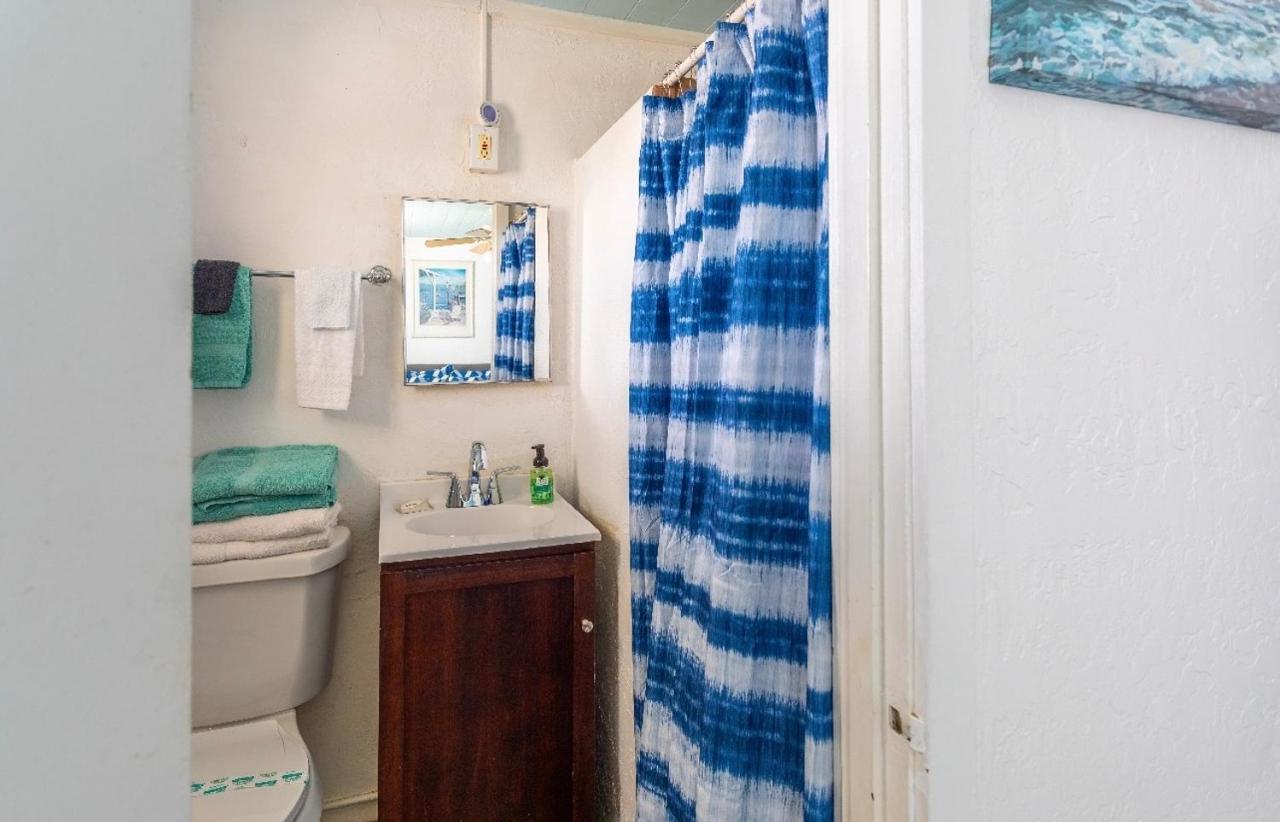 Bungalow 1 Minute From The Beach Suite #3 إنغلوود المظهر الخارجي الصورة